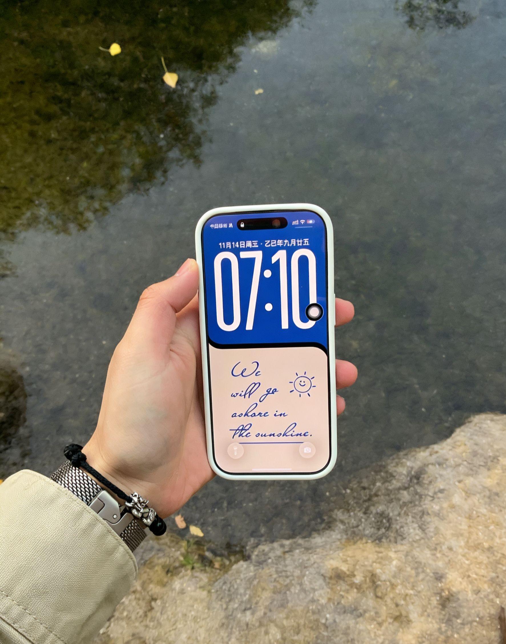 iPhone 14 Pro奶油金上手半年,这颜值和体验我能吹一辈子!